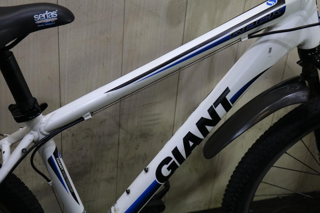 GIANT ROCK 26型 アルミ 21速 400mm MTB