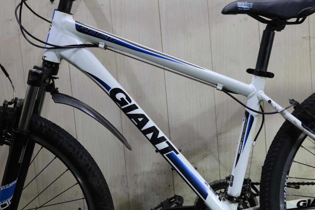 GIANT ROCK 26型 アルミ 21速 400mm MTB