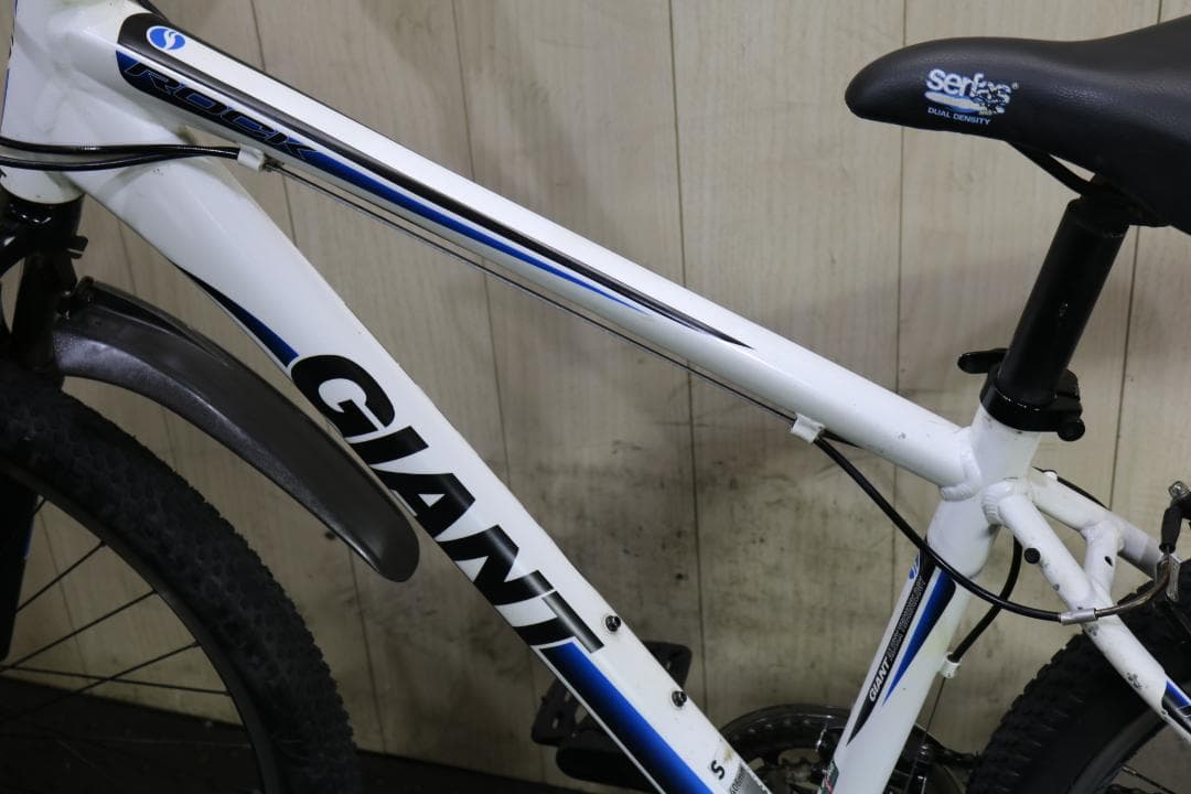 GIANT ROCK 26型 アルミ 21速 400mm MTB