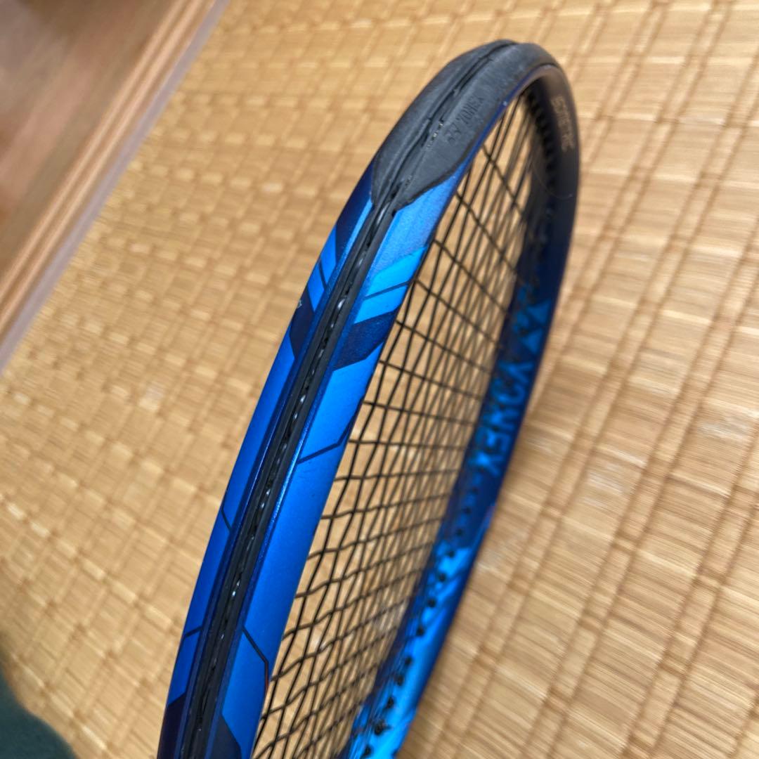 ヨネックス　テニスラケット　EZONE100L 2020モデル　グリップ2
