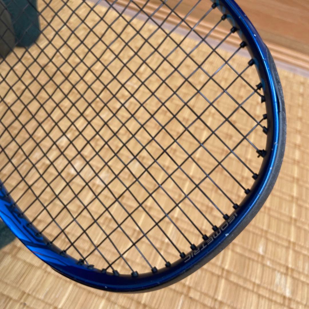ヨネックス　テニスラケット　EZONE100L 2020モデル　グリップ2
