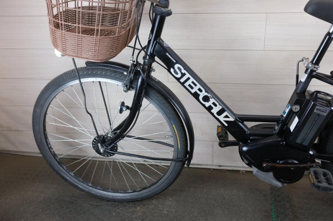 BS STEPCRUZ　26インチ3段　8.7Ah（4点灯）充電器あり