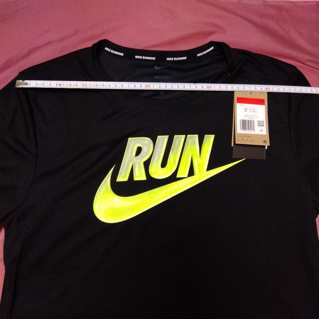 Nike DRI-FIT RUN Tシャツ＆ショートパンツセット