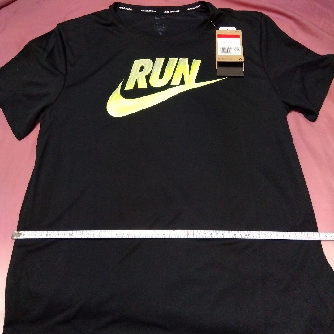 Nike DRI-FIT RUN Tシャツ＆ショートパンツセット