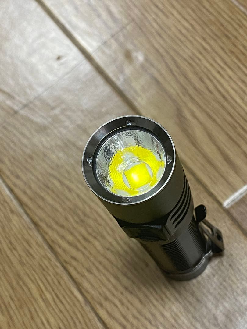 Klarus G15 懐中電灯 4000LM ライト 新品