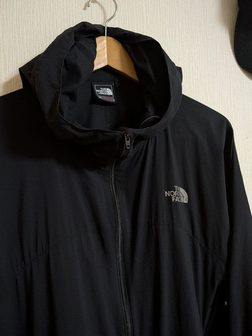 ノースフェイス　スワローテイルフーディー　黒　Lサイズ　トレイル　レッドラン