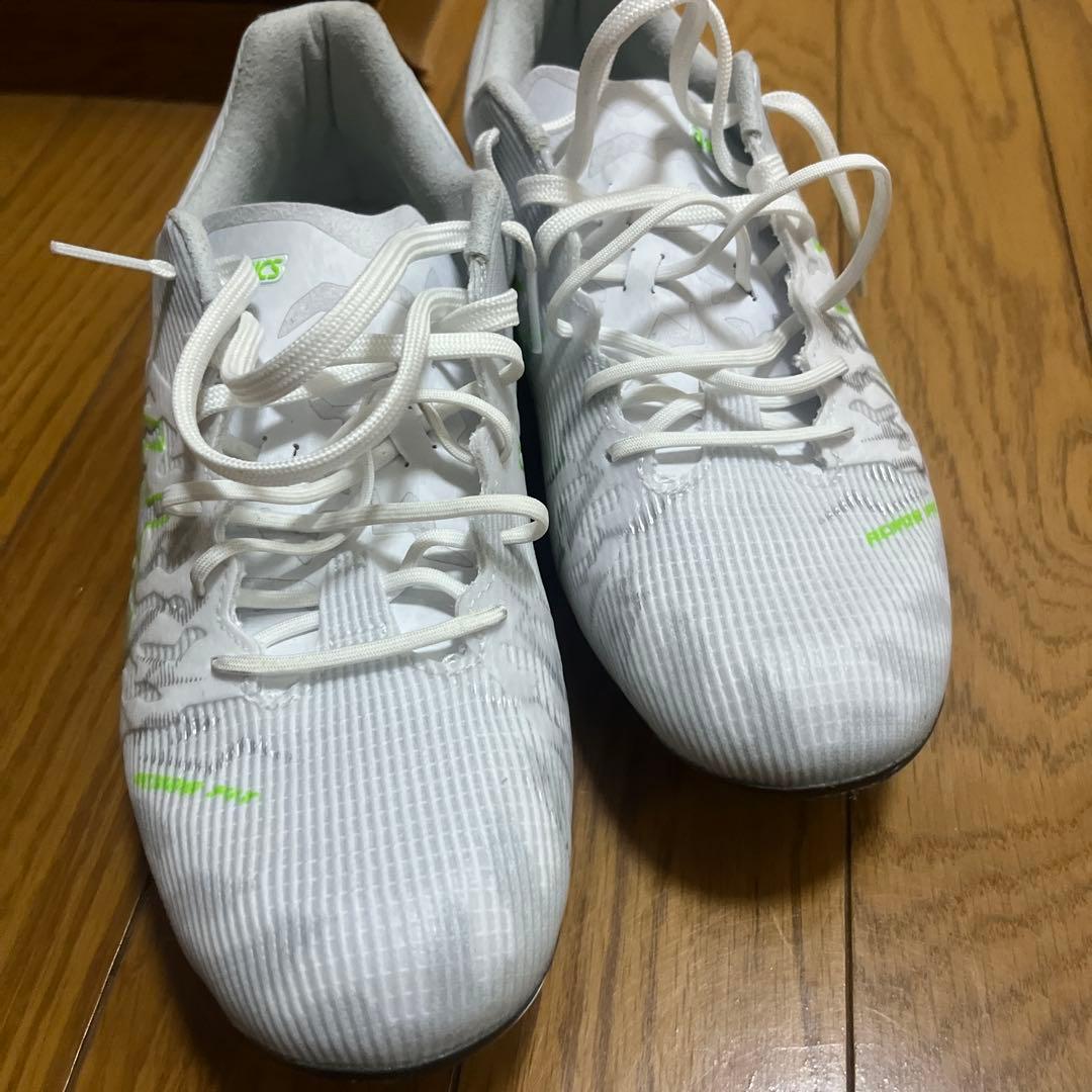 asics サッカーシューズ ホワイト/グリーン