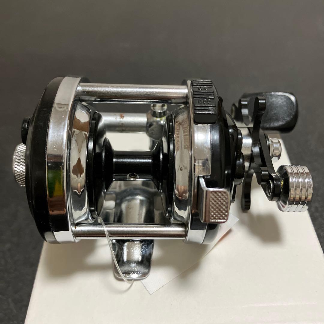 【昭和レトロ レア】Daiwa ミリオネア2000C オールドリール