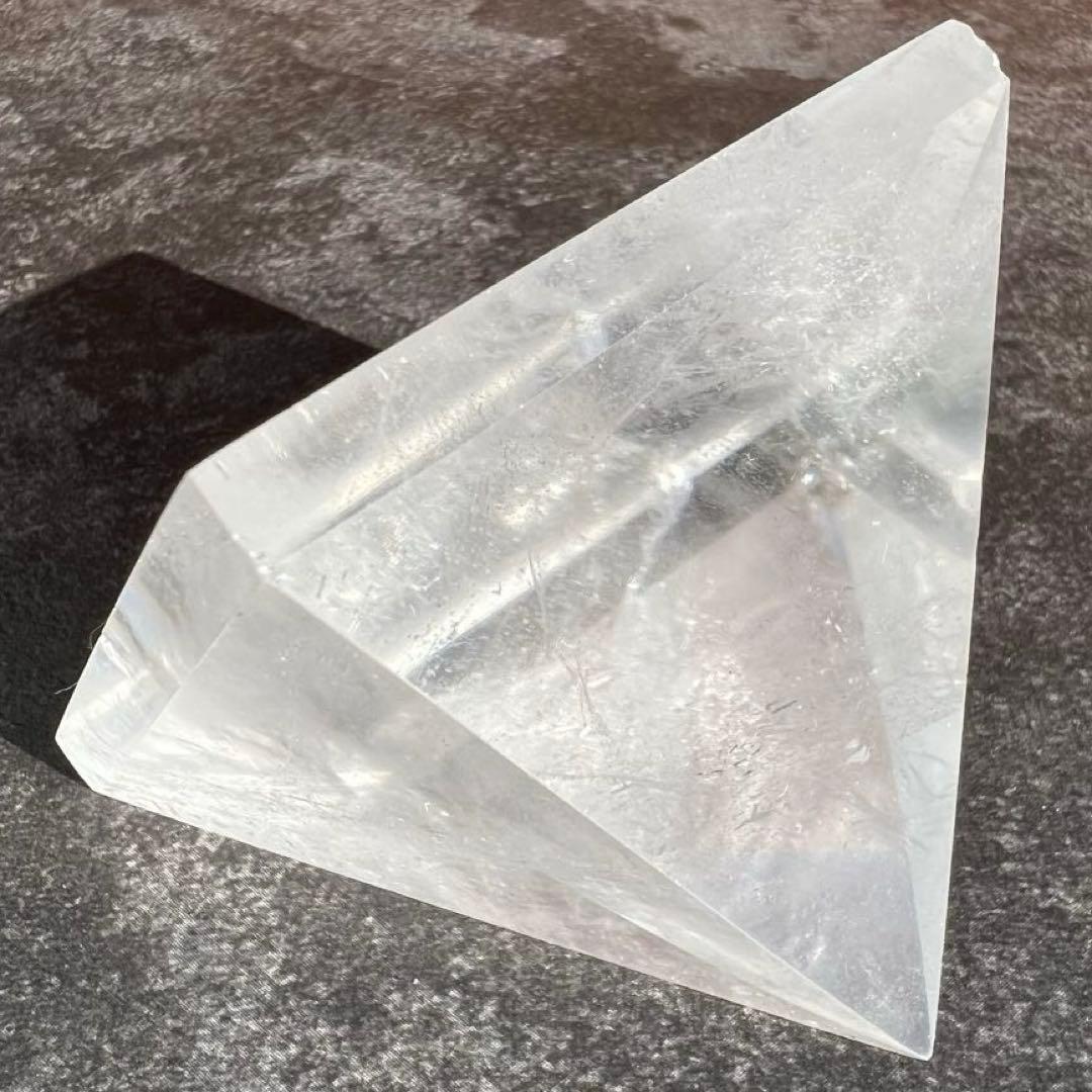 ✳️✨神々の宿る聖地の水晶パワー✨レインボー入 ヒマラヤ水晶 ピラミッド 天然石