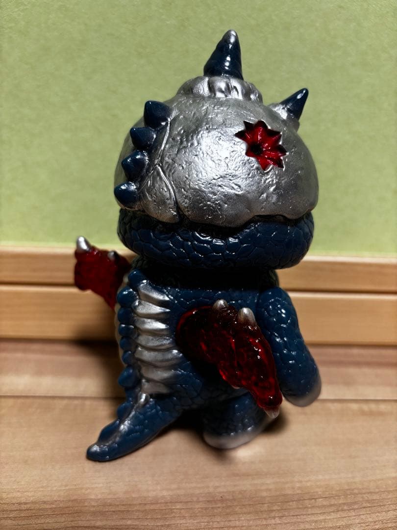 子豚玩具WONDERPIG TOYS 超古代怪獣エゴラ　インディーズソフビ