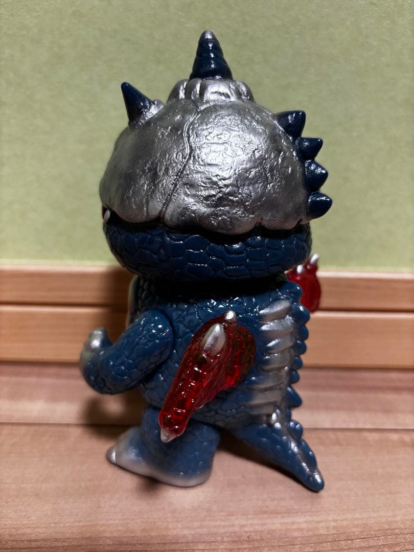 子豚玩具WONDERPIG TOYS 超古代怪獣エゴラ　インディーズソフビ