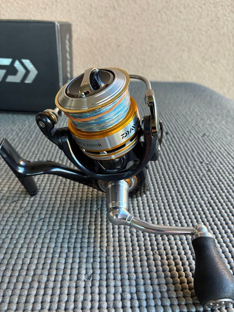 Daiwa 10セルテート　2500R スピニングリール