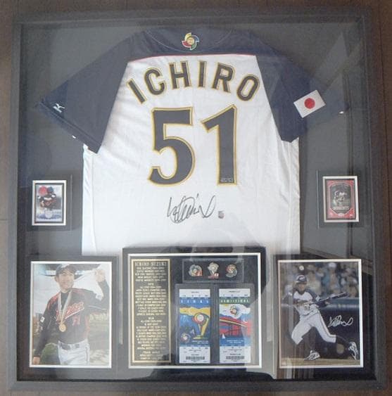 イチロー選手 2006 WBC 直筆サイン入りホームジャージー(額入り)