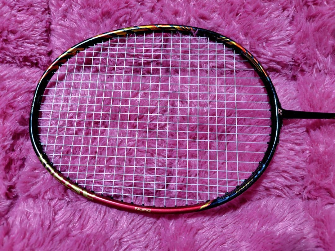 YONEX　バドミントンラケット　アストロクス99プロ　レッド　4UG5