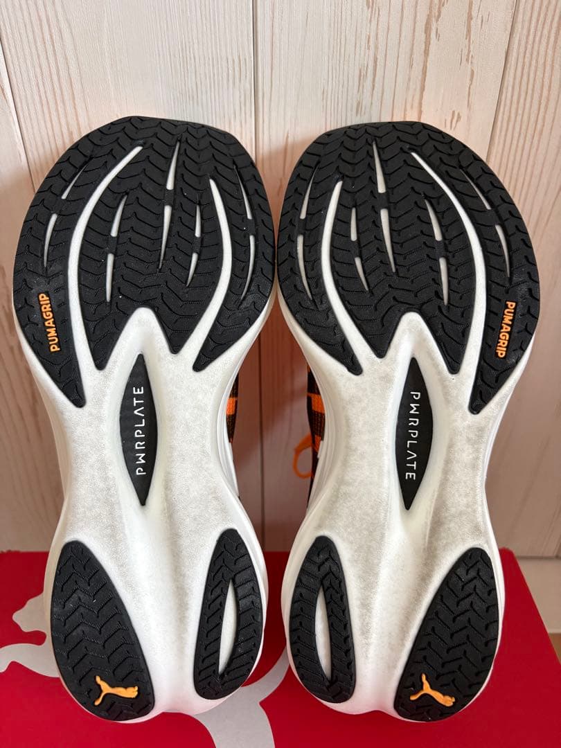 美品　PUMA Deviate NITRO 3 23.5