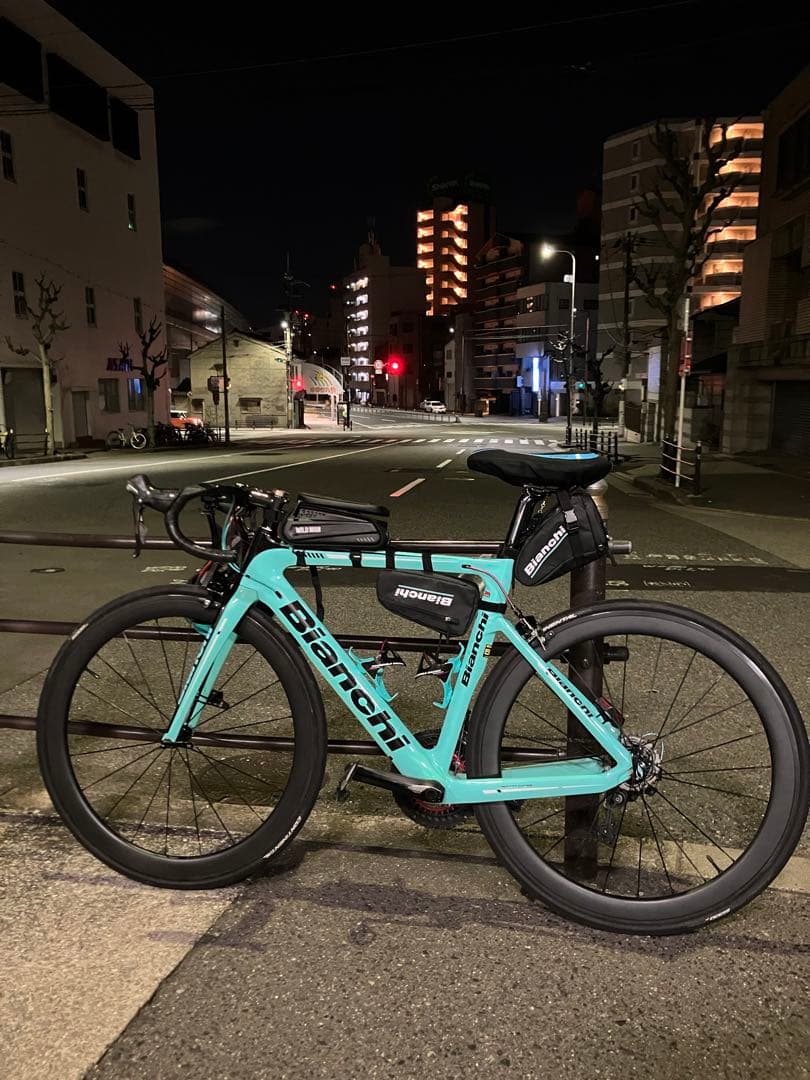 bianchi aria2020モデル　チェレステ　小物付き　引き取り値引きあり