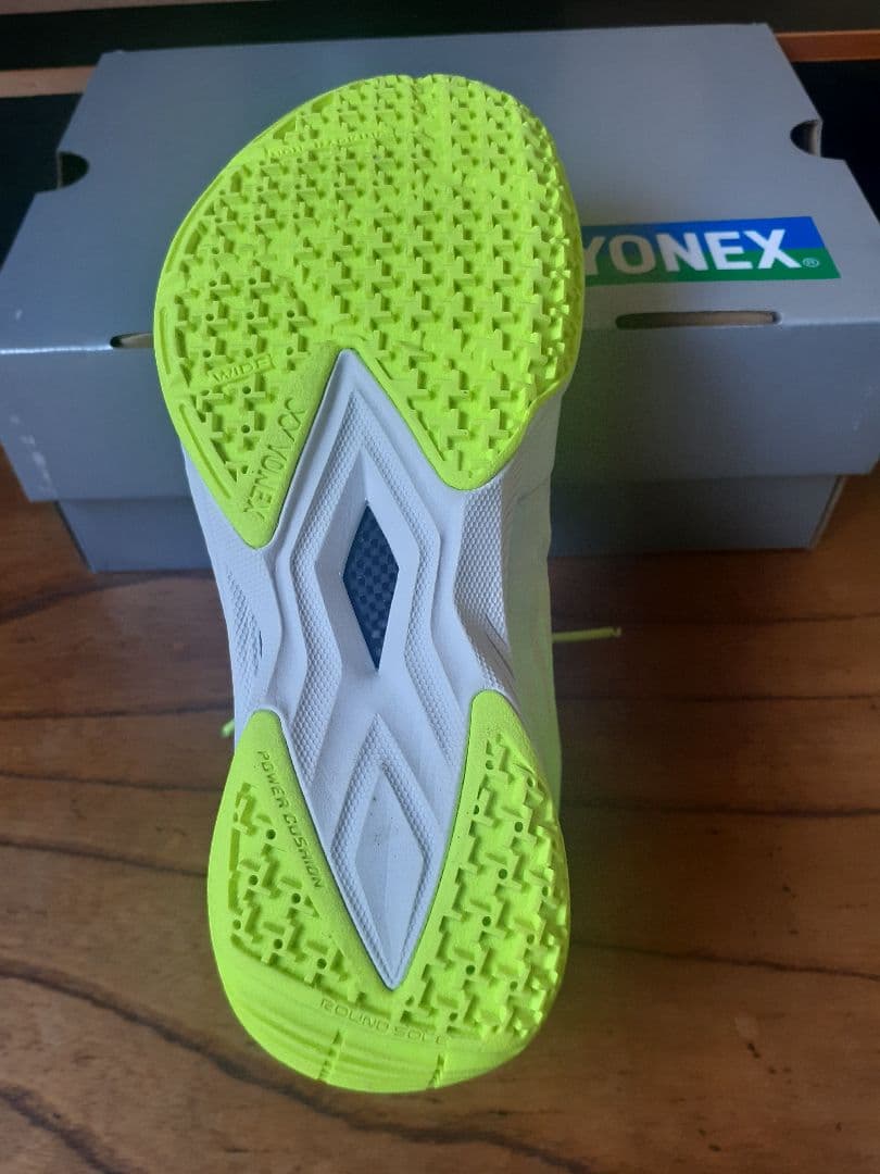 YONEX エアラスZワイド　SHBAZ2W バドミントンシューズ