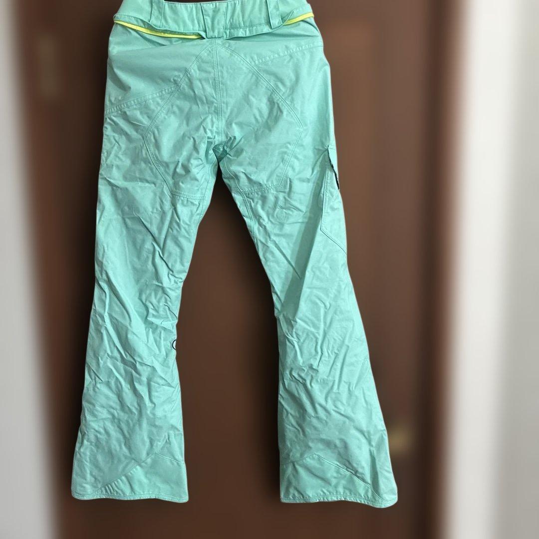 VOLCOM スノーボードパンツ XS