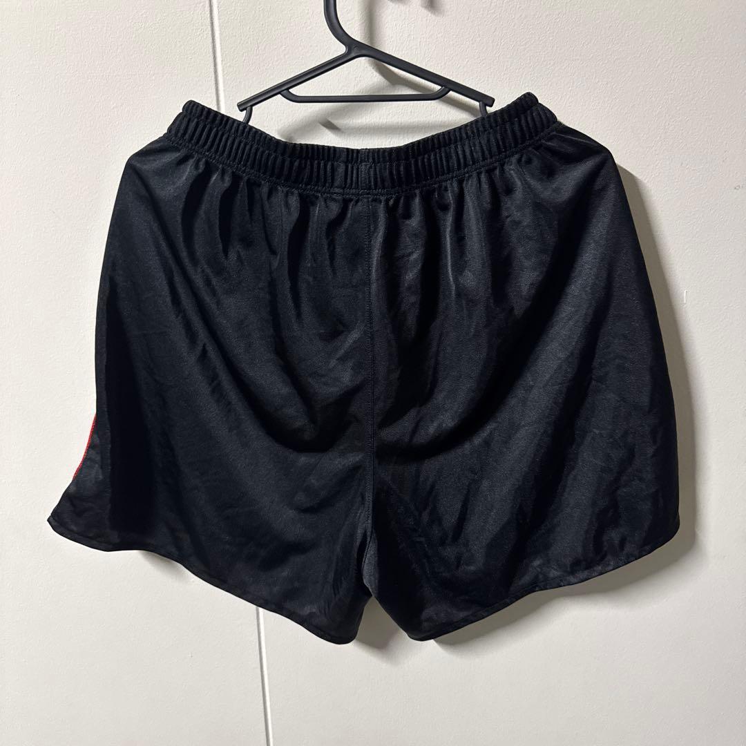 黒いポリエステルパンツ 赤ライン入り 6番 JAPAN