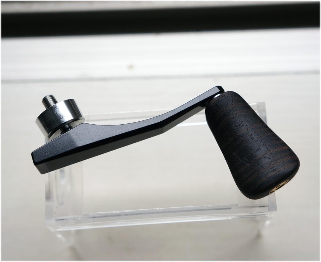 ＩＯＳ カーディナル・ハンドル Adjustable 黒檀ウッドノブ セット