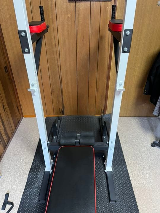 ベンチプレス、懸垂器具