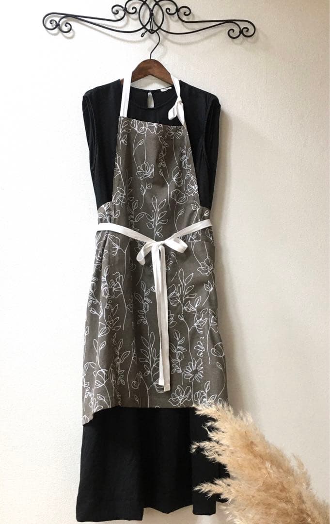 甘すぎないカフェ風手拭いエプロン♡ボタニカル柄カーキ