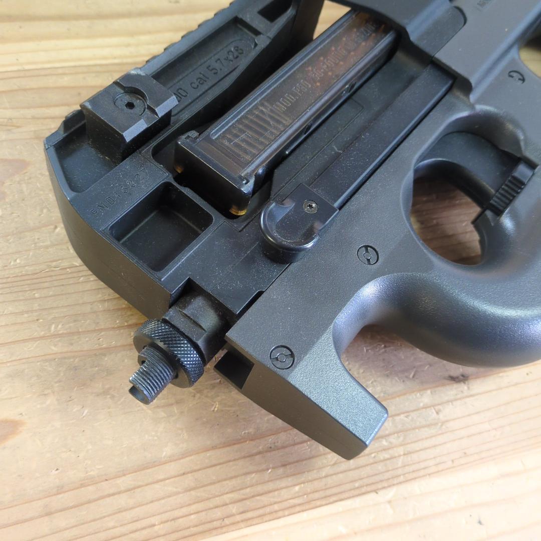 東京マルイ P-90 電動ガン スタンダード　美品