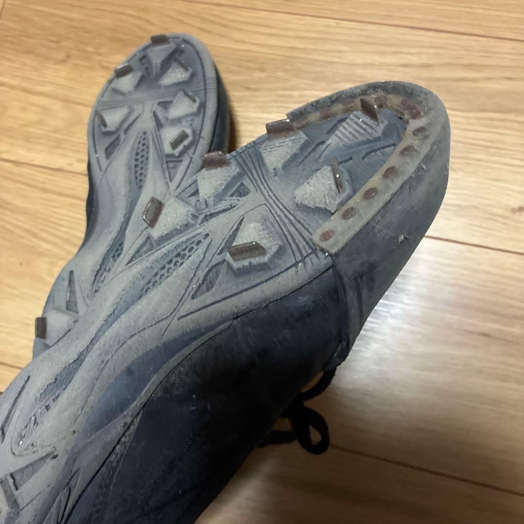 黒 スパイクシューズ 使用感あり
