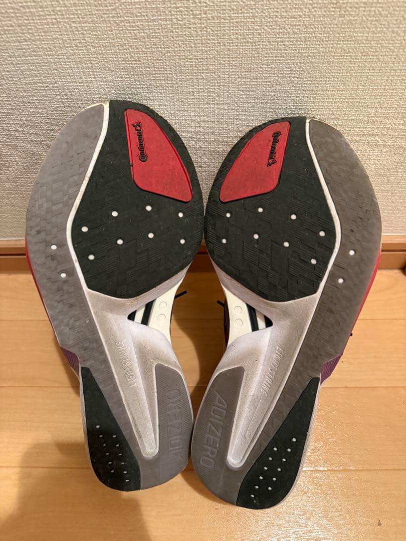 アディゼロ ボストン13