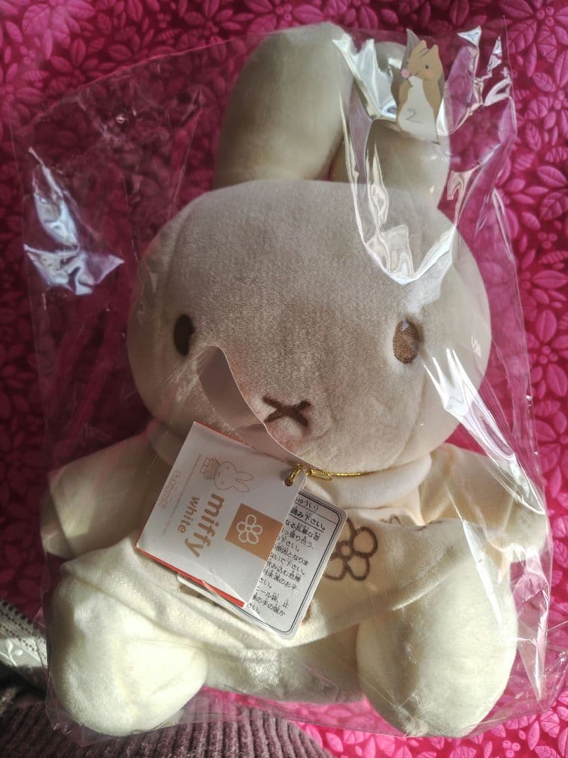 white miffy シリーズ 花柄ドレス M これ以上値下げしません