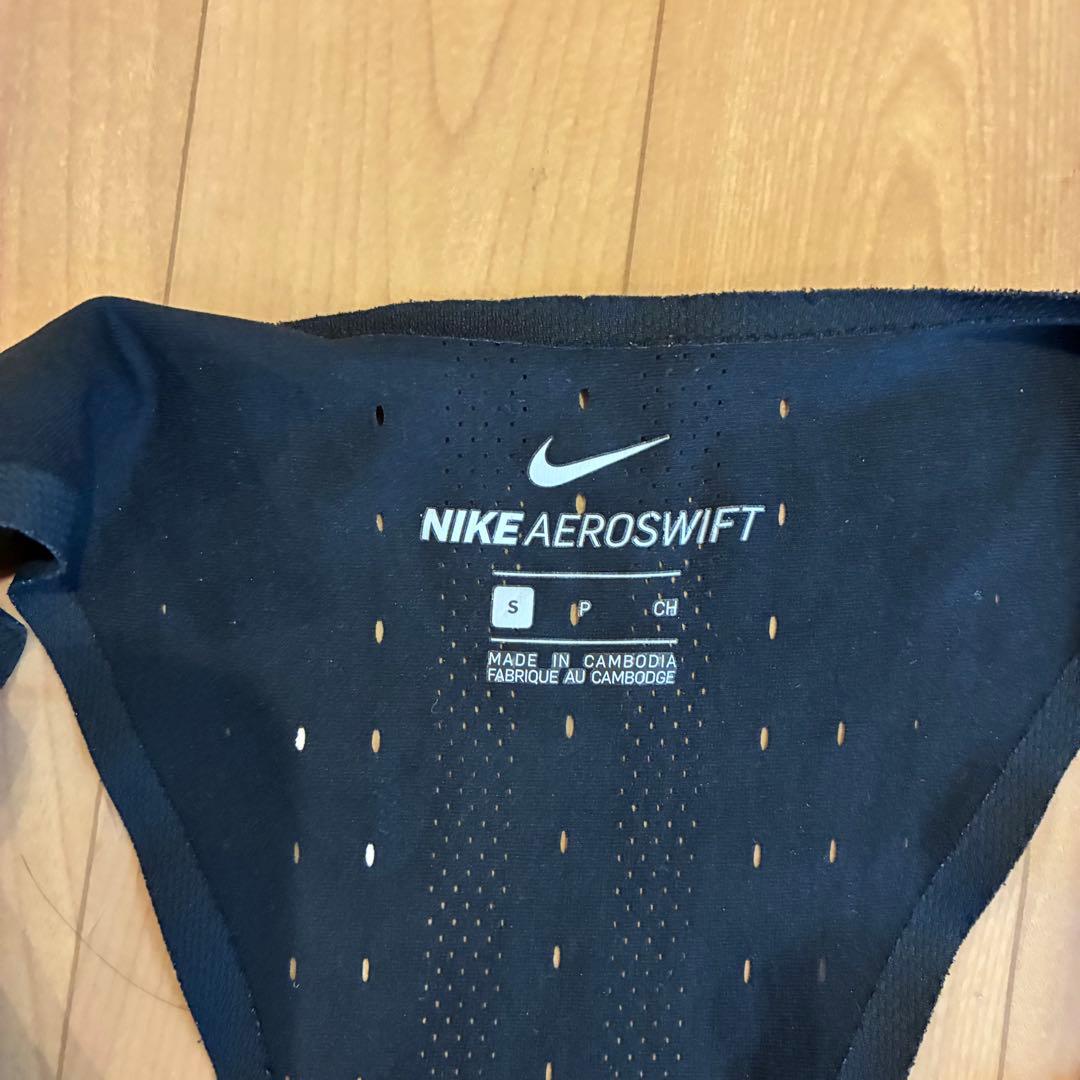 ナイキ(NIKE) エアロスイフト シングレット SサイズDM4625-010
