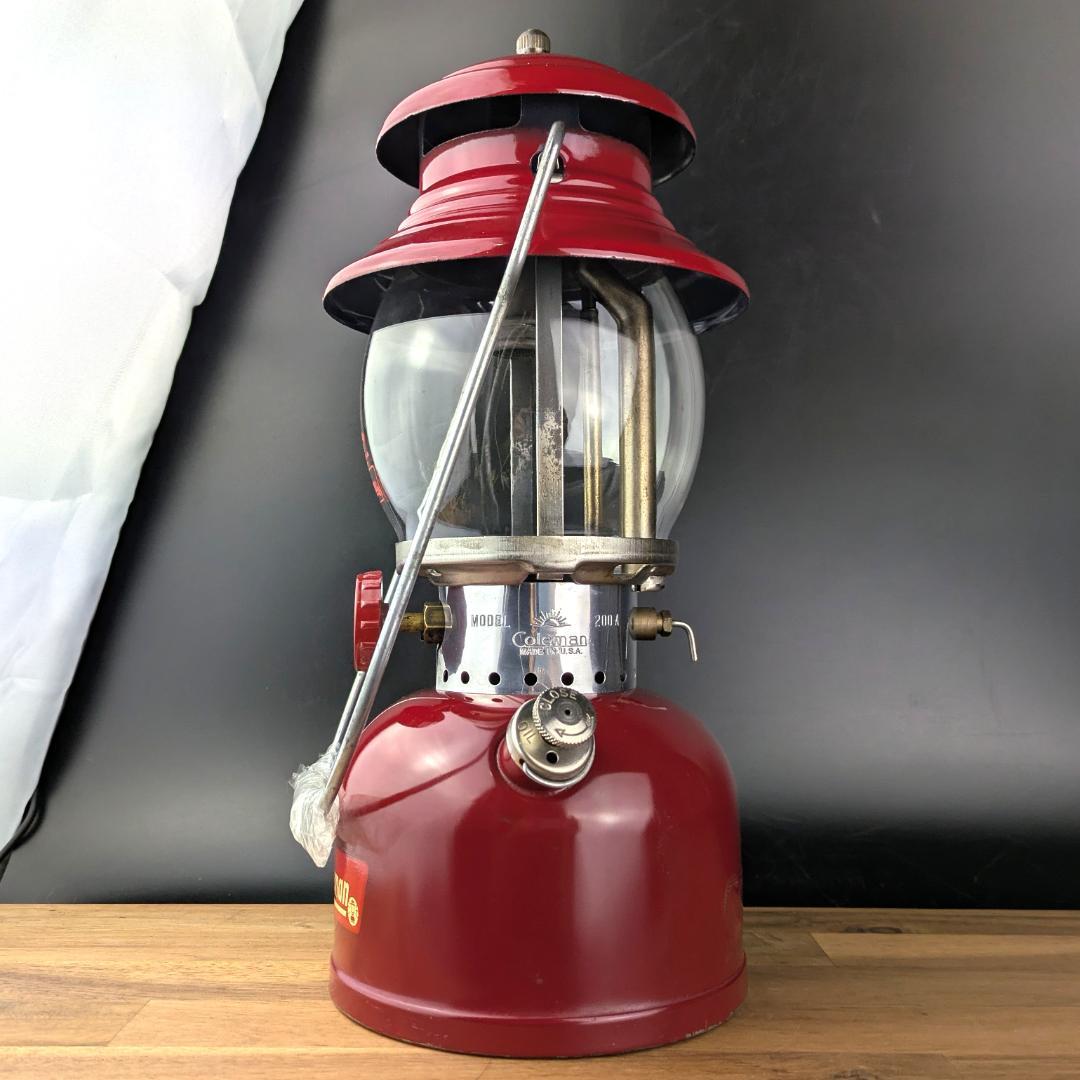 Coleman 200A バーガンディ 1962年2月製 ランタン ケース付き