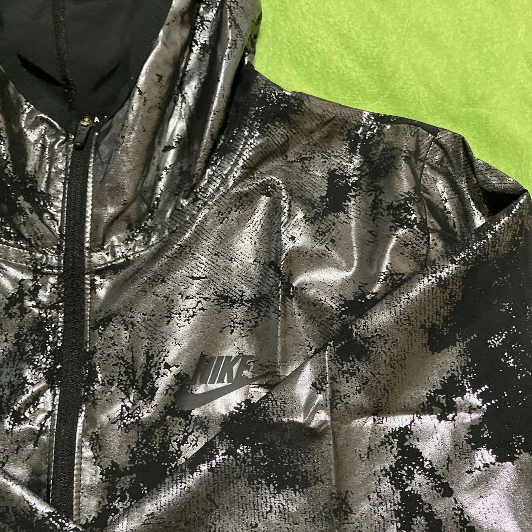 Nike メタリック柄ウィンドブレーカー Mサイズ 新品