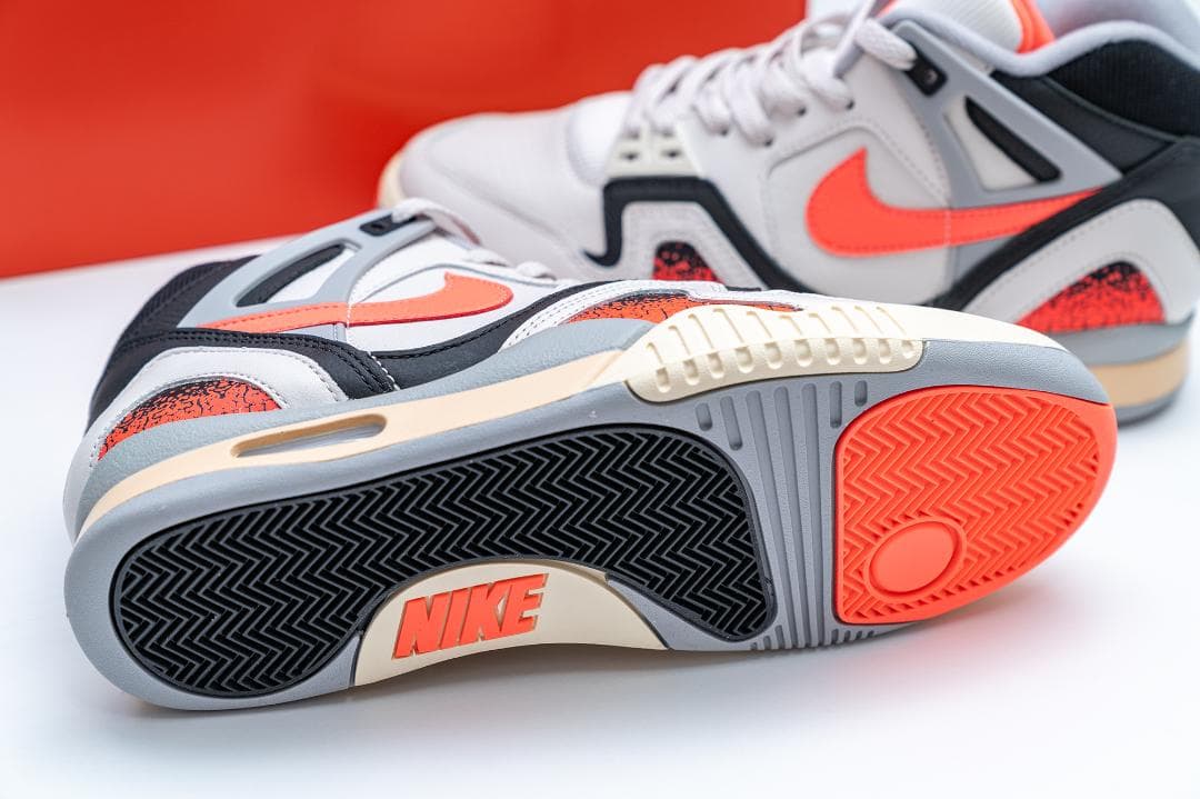 シューズ(男性用) AIR TECH CHALLENGE 2 QS HOT LAVA US9