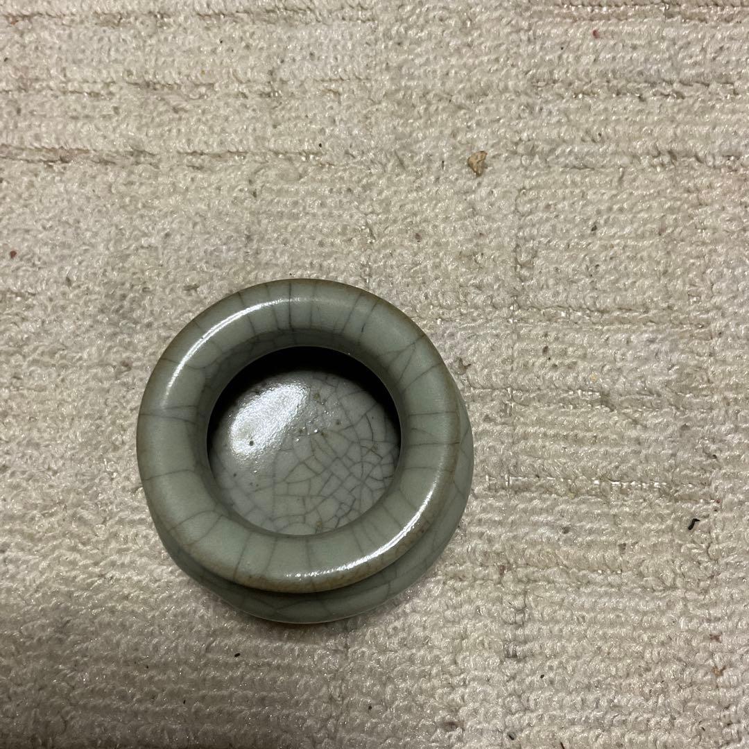 浙江省人民政府贈　南栄官窯磁　青磁　蔵出骨董品。【箱入り美品】年代不明？