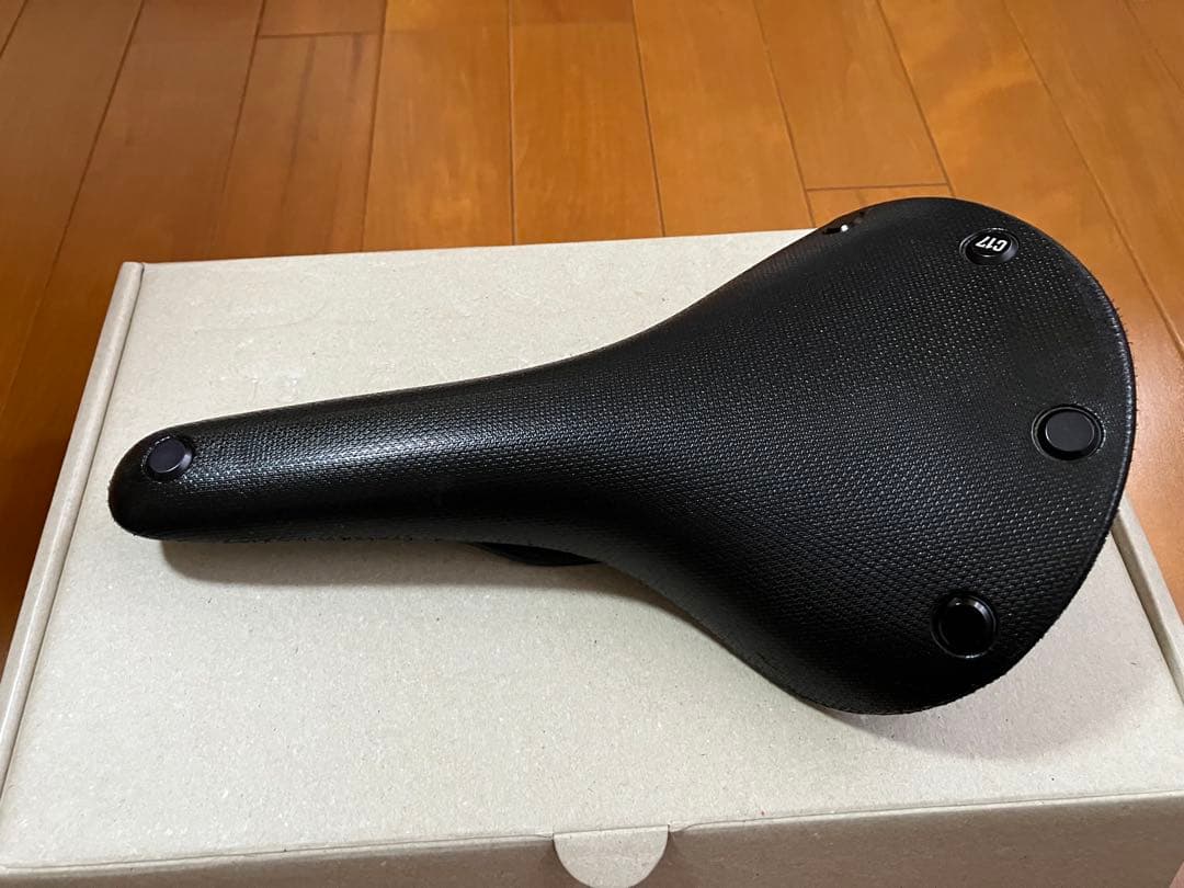 BROOKS カンビウムオールウェザーC17 黒