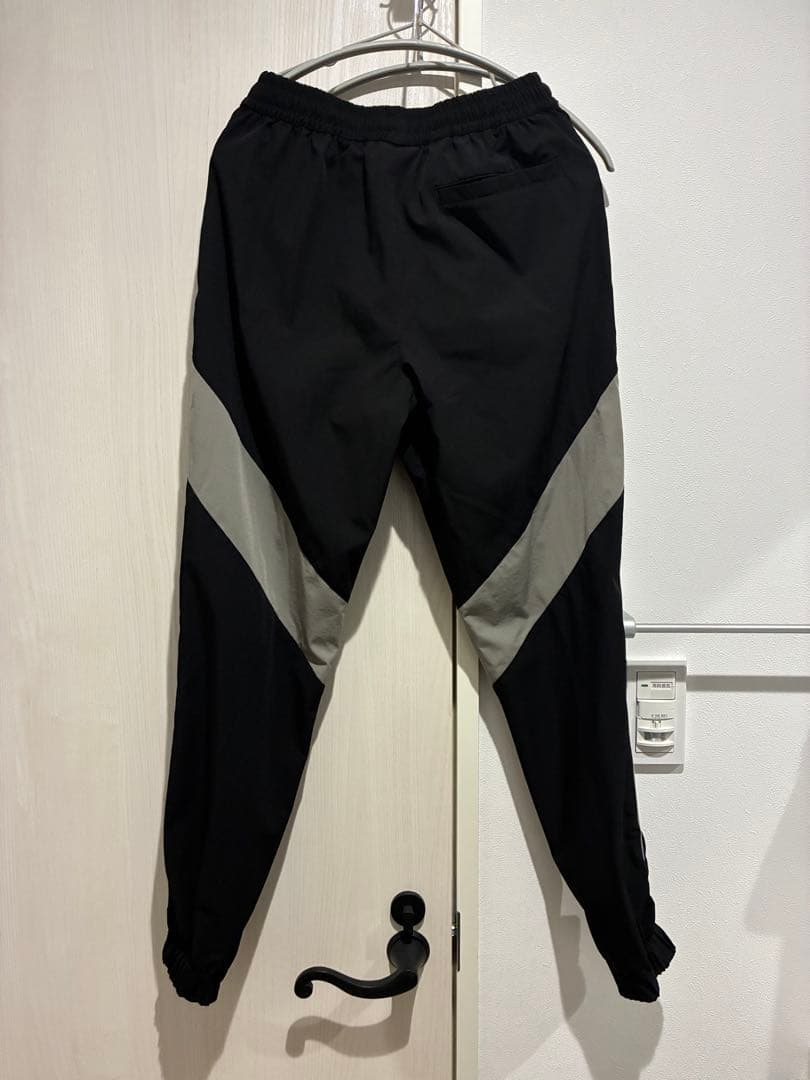 【ほぼ未使用】VEATM ビートム WIND STRETCH PANTS