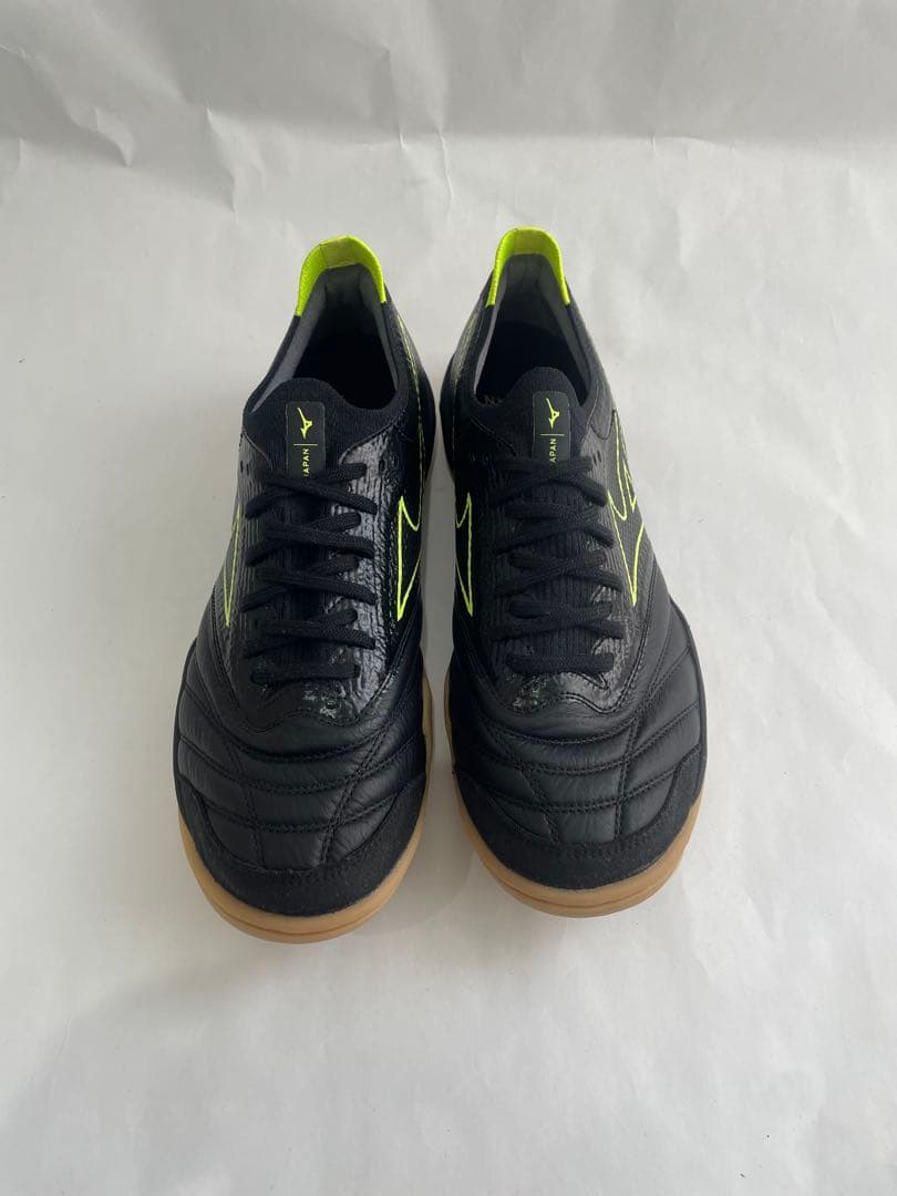 MIZUNO MOLERIA NEO SALA β JAPAN IN