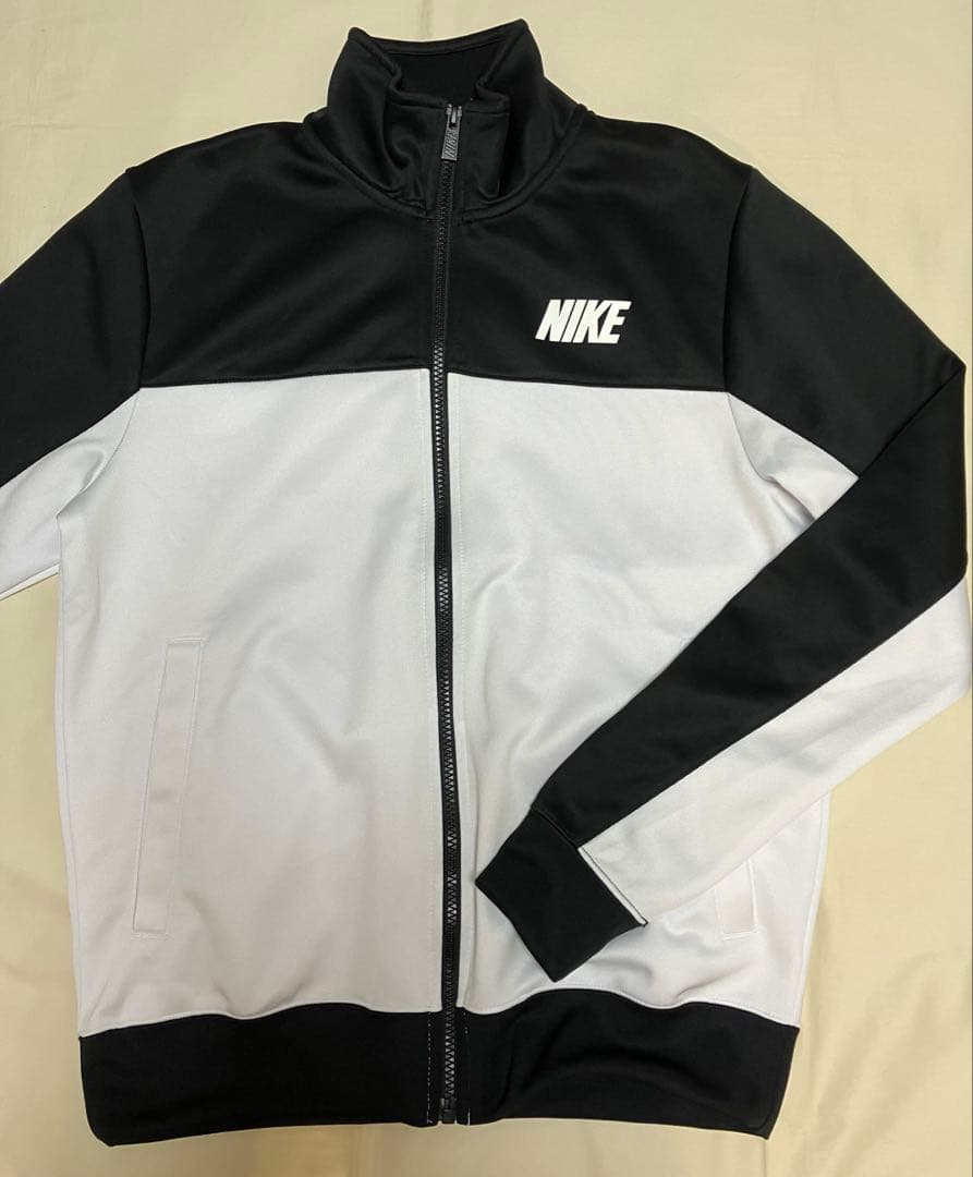NIKE ナイキ　ジャージ　上下セット　Mサイズ♪