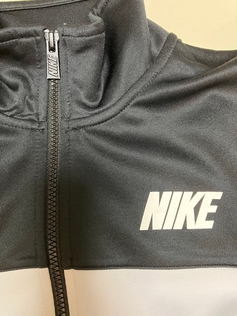NIKE ナイキ　ジャージ　上下セット　Mサイズ♪