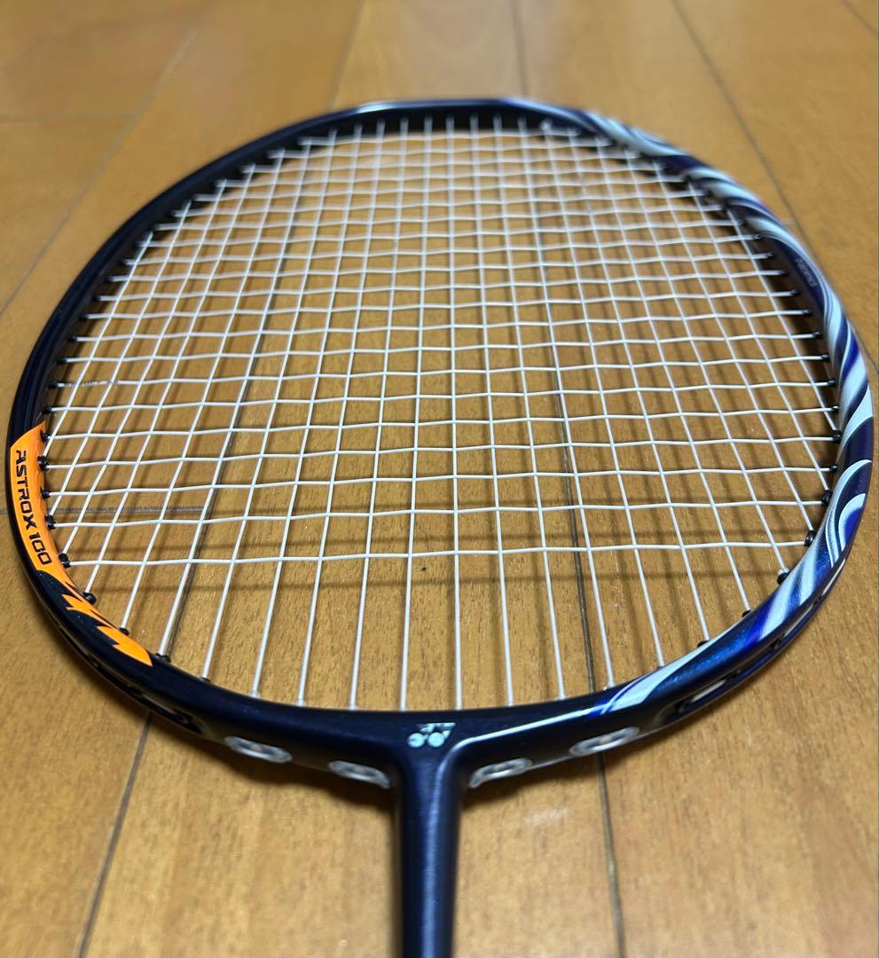 『美品』YONEX ASTROX 100ZZ 日本製　ダークネイビー　4UG5