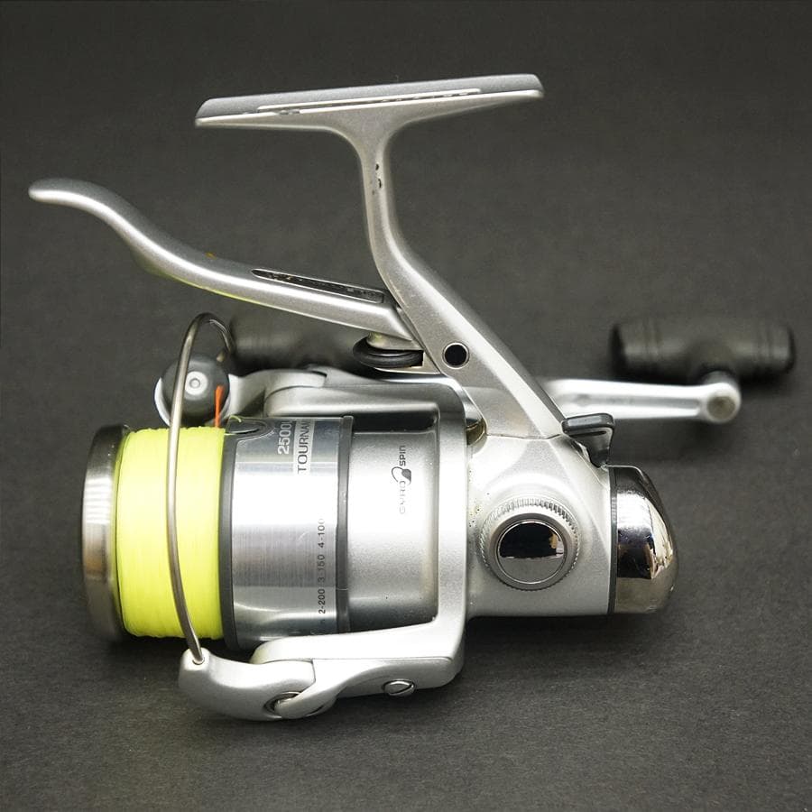ダイワ Daiwa 2500L.BT トーナメントXリール 釣具 スピニング