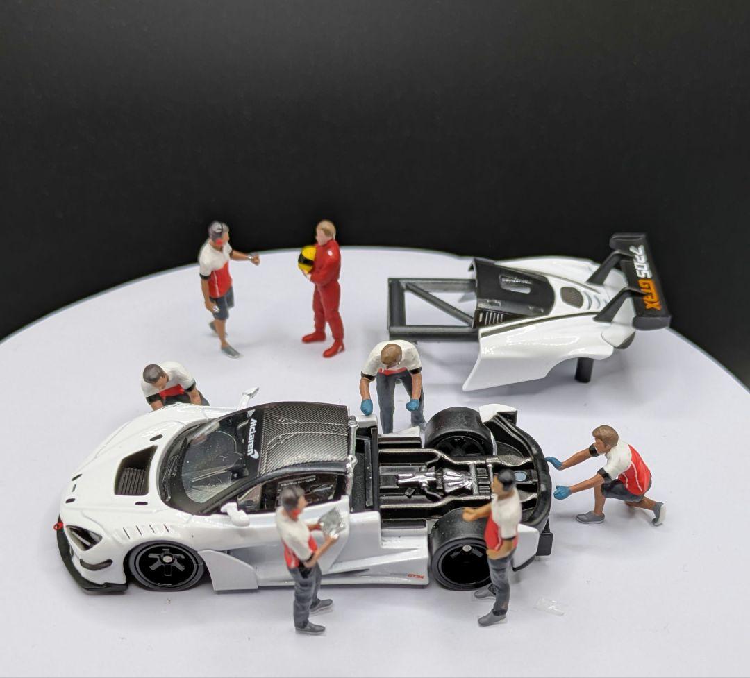 1/64マクラーレン 720S GT3X＆ピットクルーフィギュア