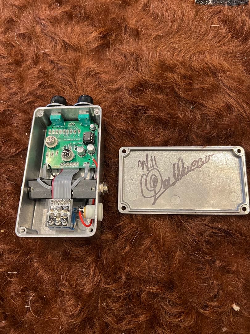 Triungulo Labs JF Fuzz。