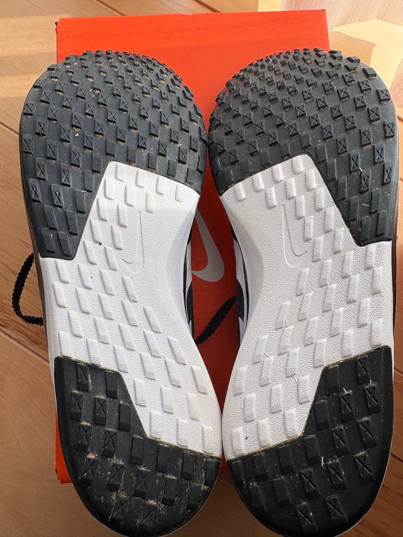 NIKEズームライバルワッフル6（24.5）