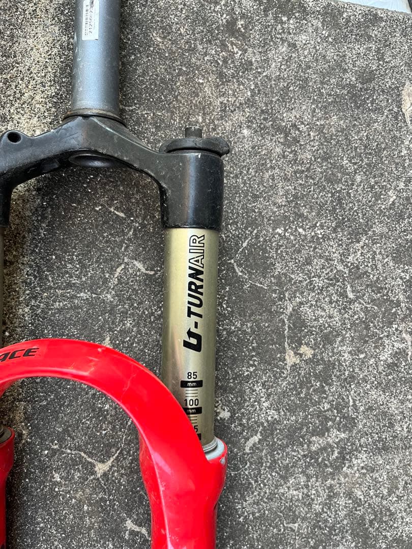 限界値下げ RockShox Reba