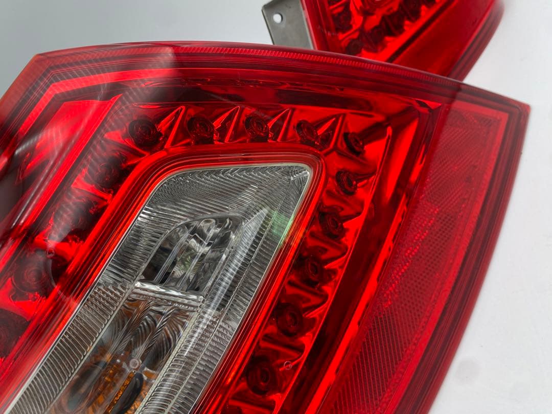 日産 ティアナ J32 純正 テールランプ 左右セット LED 点灯確認済み