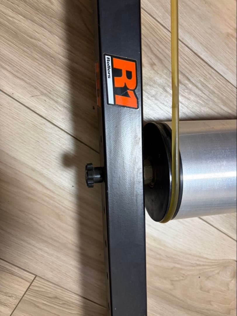 ロードバイクJET BLACKCYCLING 三本ローラーR1