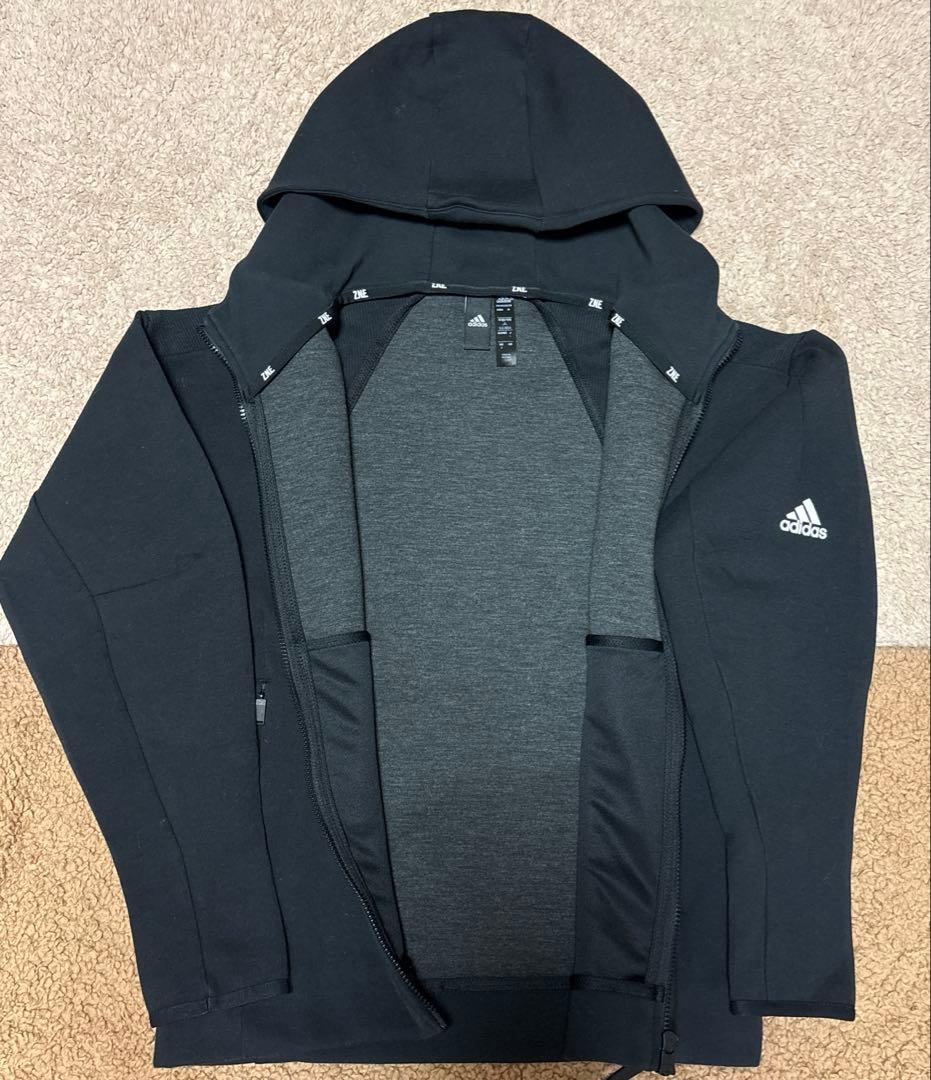 adidas パーカージャケット　レディース新品、未使用品