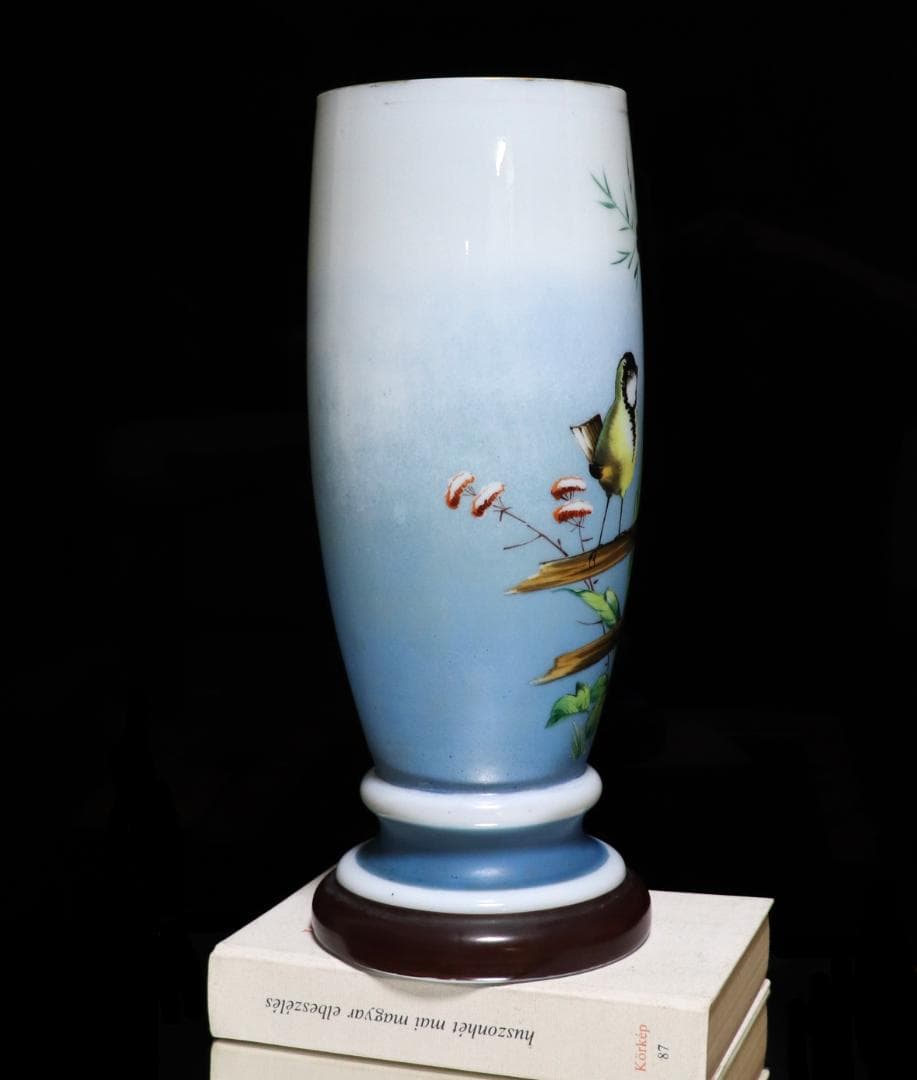 オールド・バカラ 極希少 31.3cm グラデーションオパーリンクリスタル製花瓶